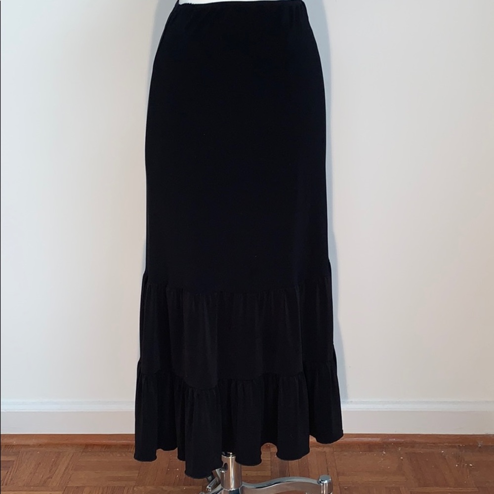 Wear everywhere Little Black Skirt! Wrinkle free - Picture 2 of 5